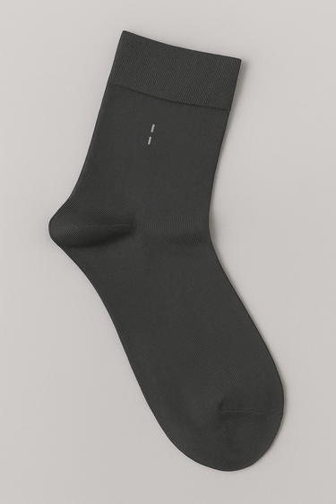 Double Bar Mid Calf Socks